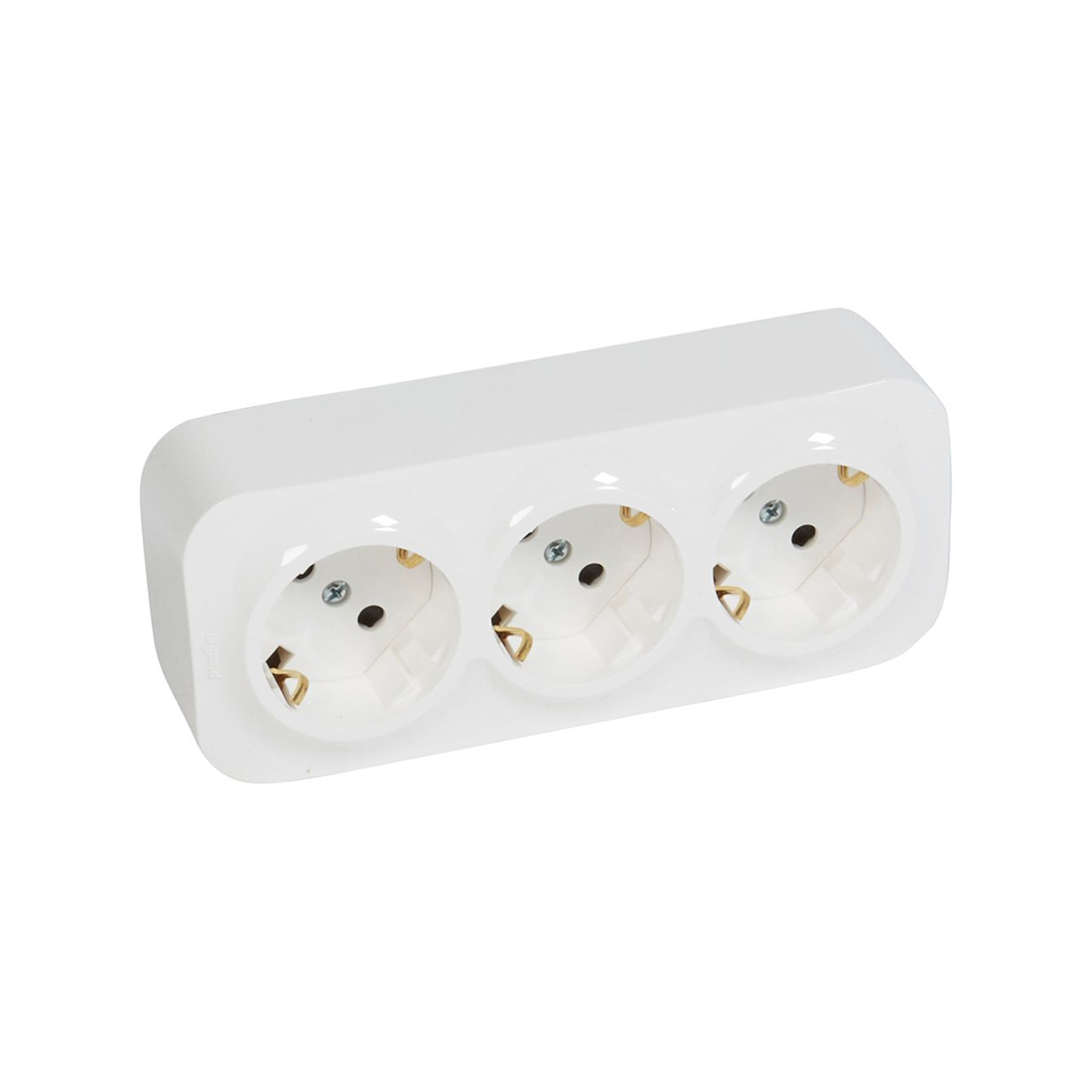 Legrand Розетка тройная с зк с зш Legrand Forix 16A 250В IP20 накладная белый